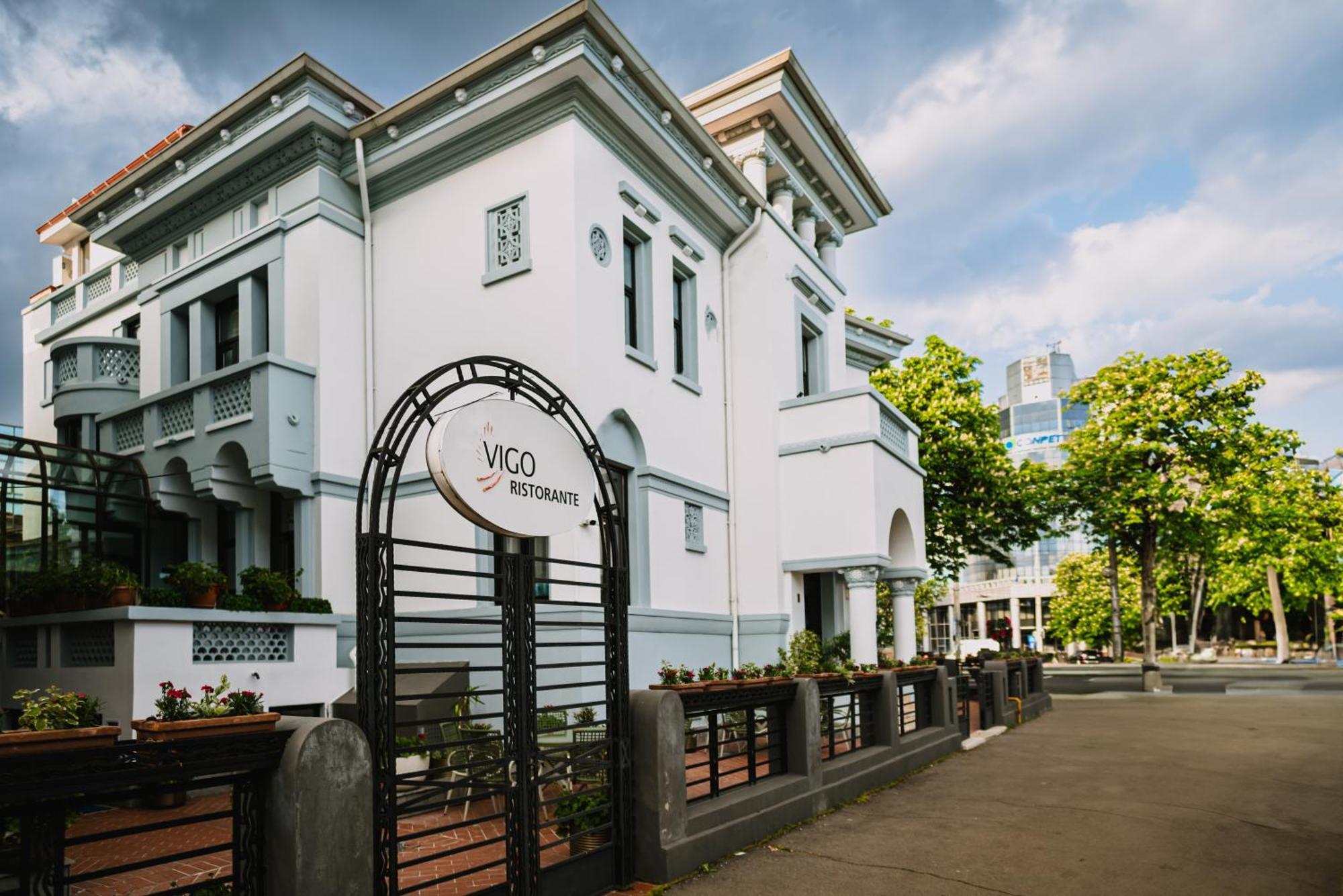 Vigo Hotel Ploieşti Exterior foto